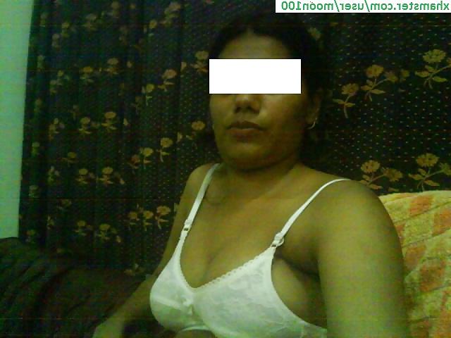 16P PAKI VILLEGE FEMALE