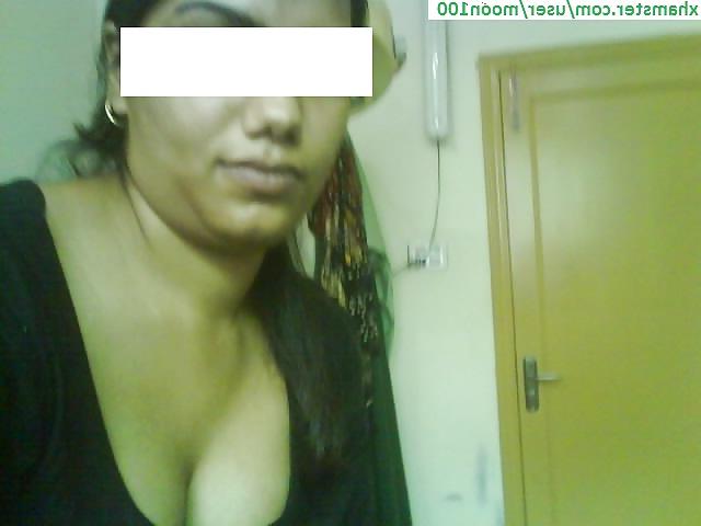 16P PAKI VILLEGE FEMALE