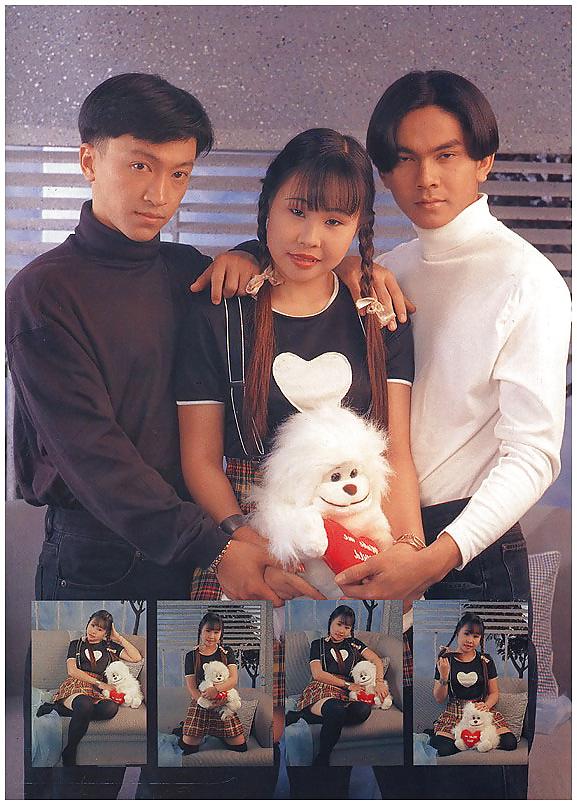 25P Cute girl is the centre in a Thai threesome