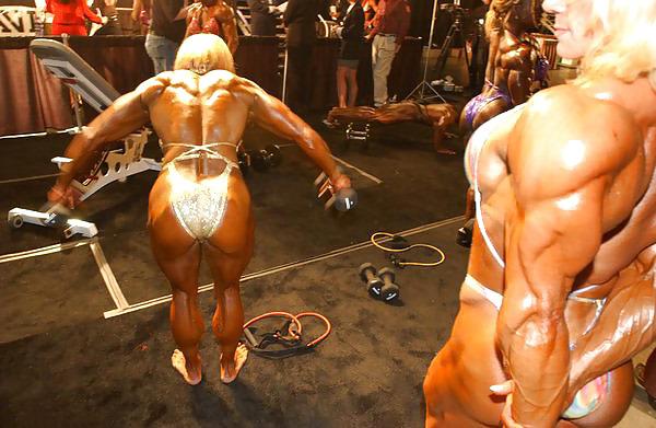 25P Girls with muscles