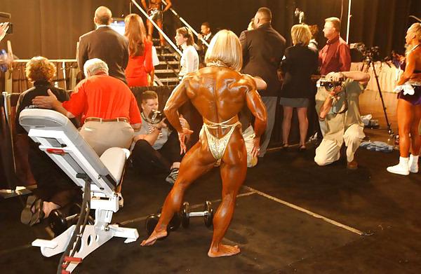 25P Girls with muscles