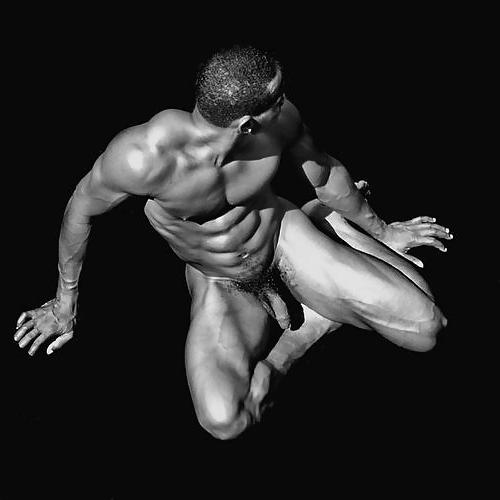 25P Art of male nudes...