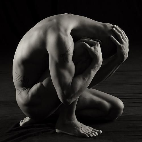 25P Art of male nudes...
