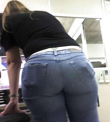 25P 100 Big British Asses