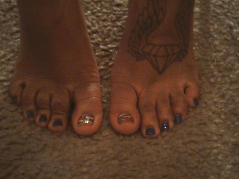 7P Young Sexy Asian Cambodian Feet and Toes