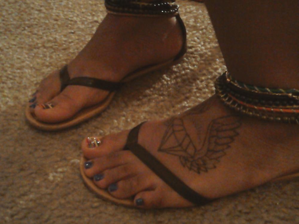 7P Young Sexy Asian Cambodian Feet and Toes