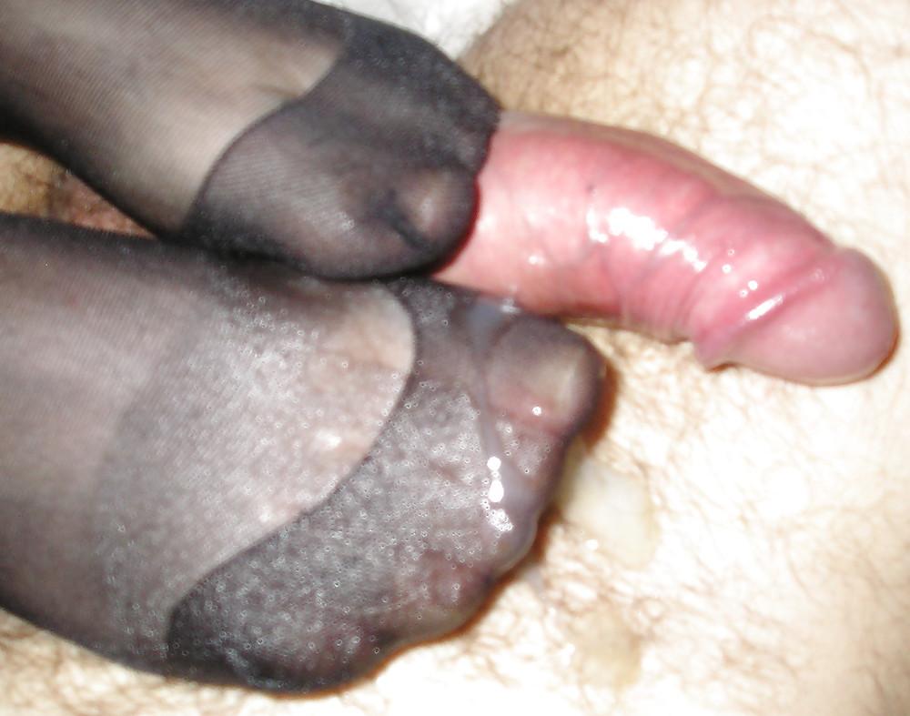 10P Cummy black nylon feet.