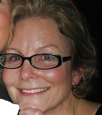 25P Ladies in glasses