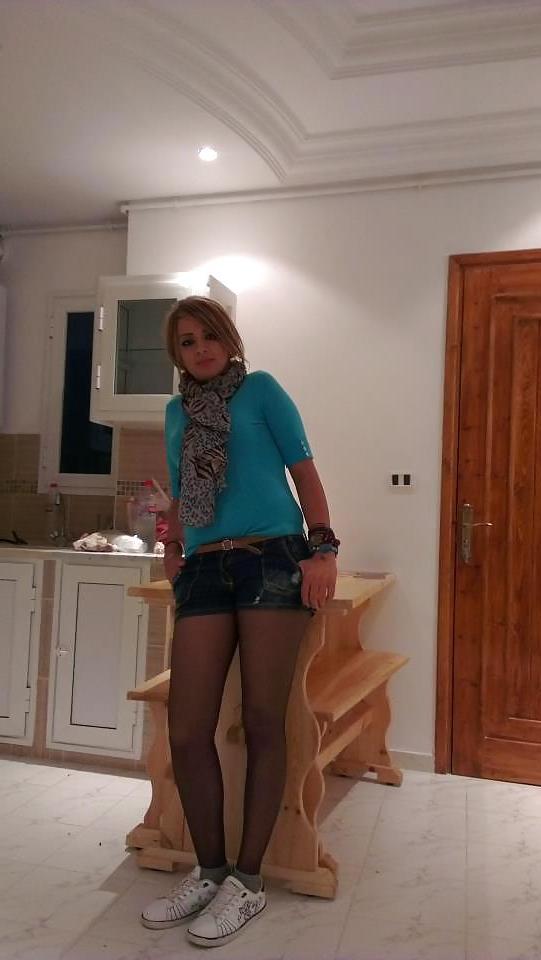 17P Lool at this Tunisian bitch 