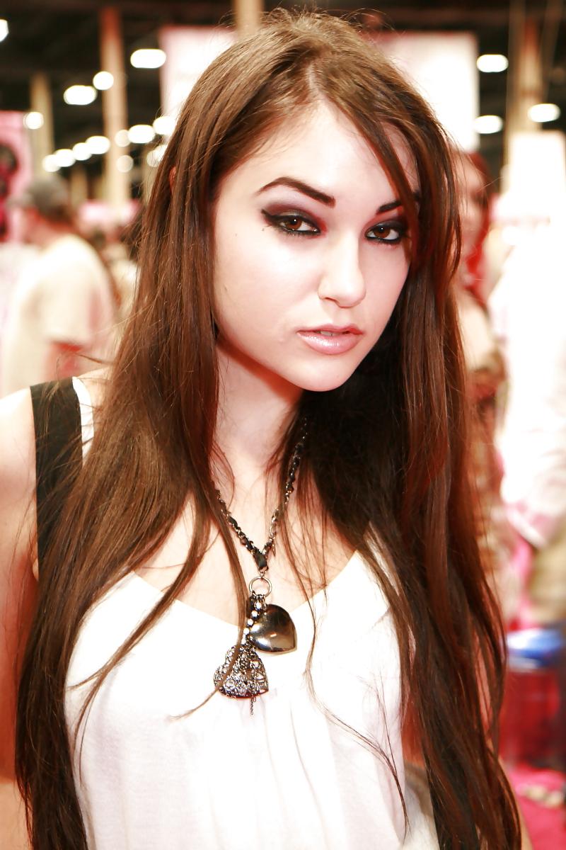 25P Young Goddess