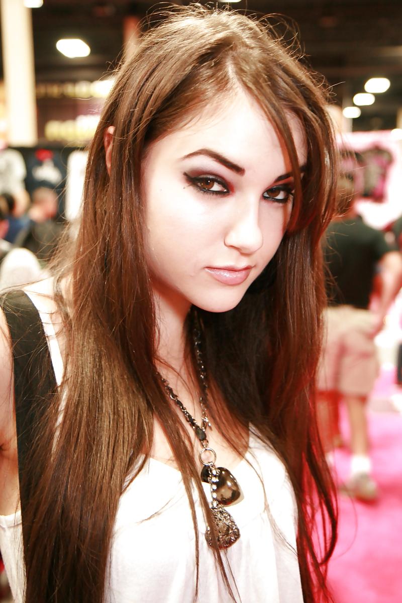 25P Young Goddess