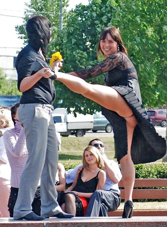 15P Miniskirt in public 