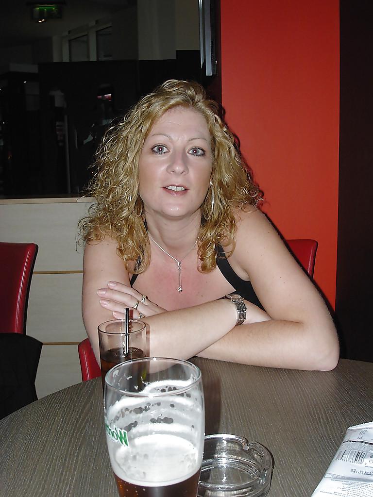 25P Blonde Mature British Wife Toni