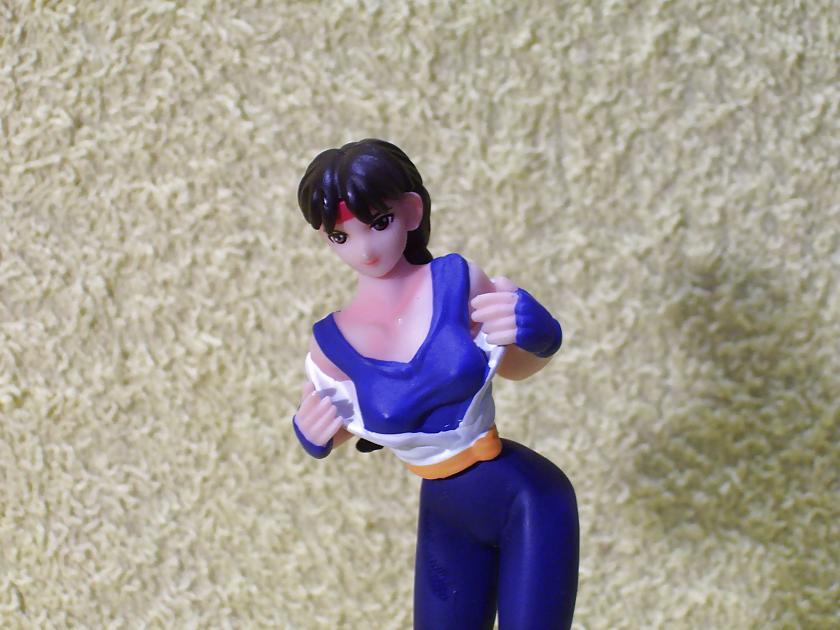 13P Yellow Towel - Art of Fighting: Yuri Sakazaki