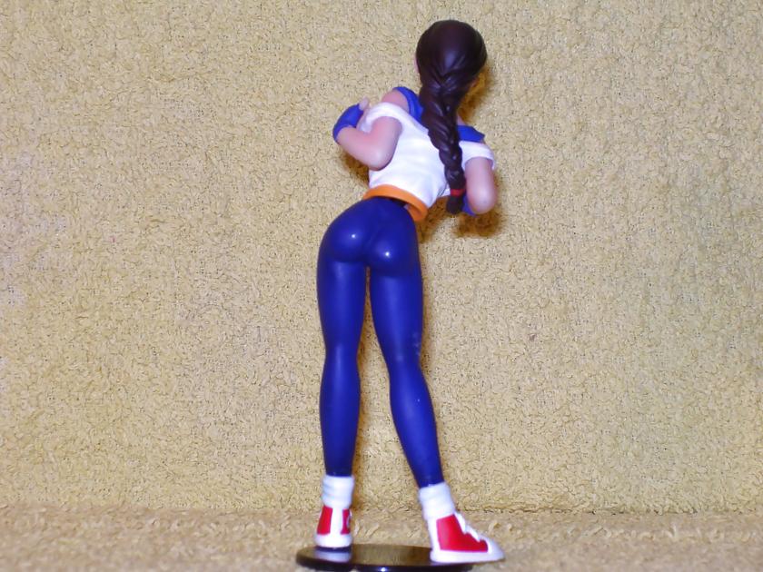 13P Yellow Towel - Art of Fighting: Yuri Sakazaki
