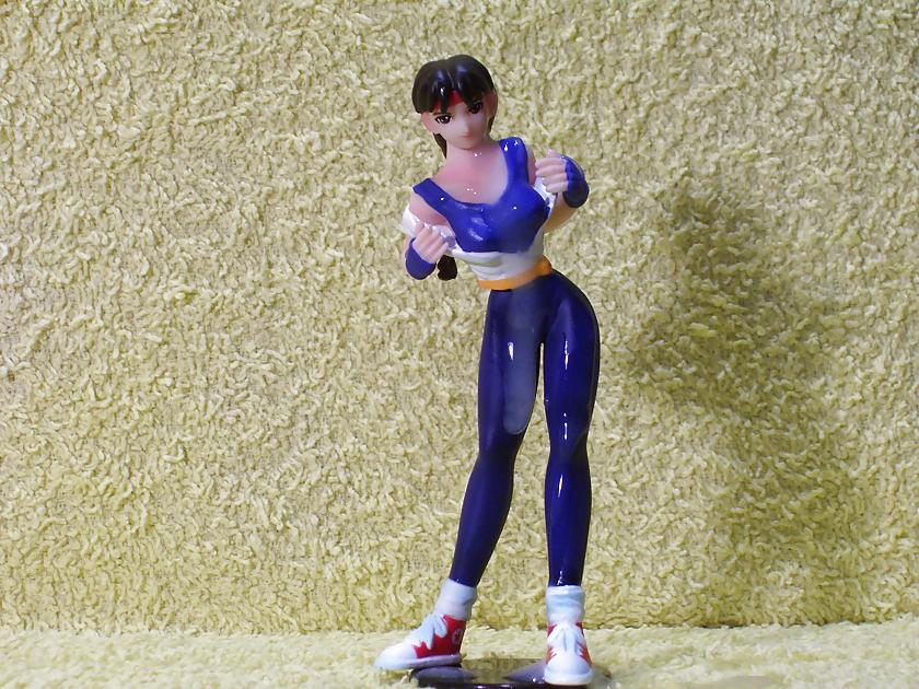 13P Yellow Towel - Art of Fighting: Yuri Sakazaki