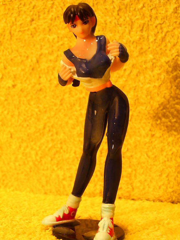 13P Yellow Towel - Art of Fighting: Yuri Sakazaki