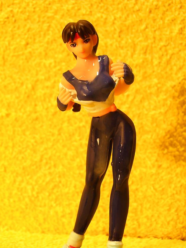 13P Yellow Towel - Art of Fighting: Yuri Sakazaki