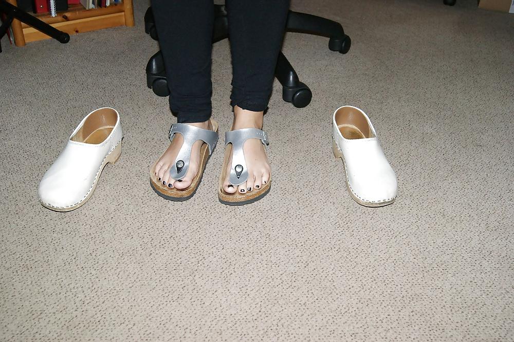 18P Birkenstock Shoes n Feet