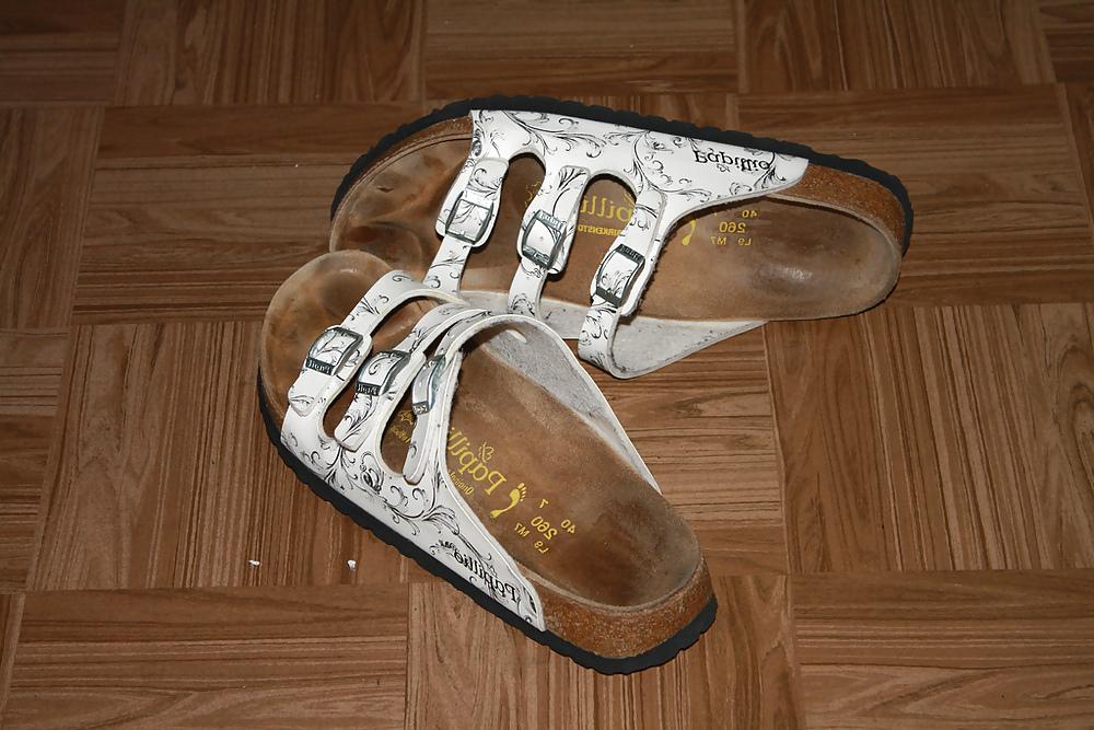 18P Birkenstock Shoes n Feet