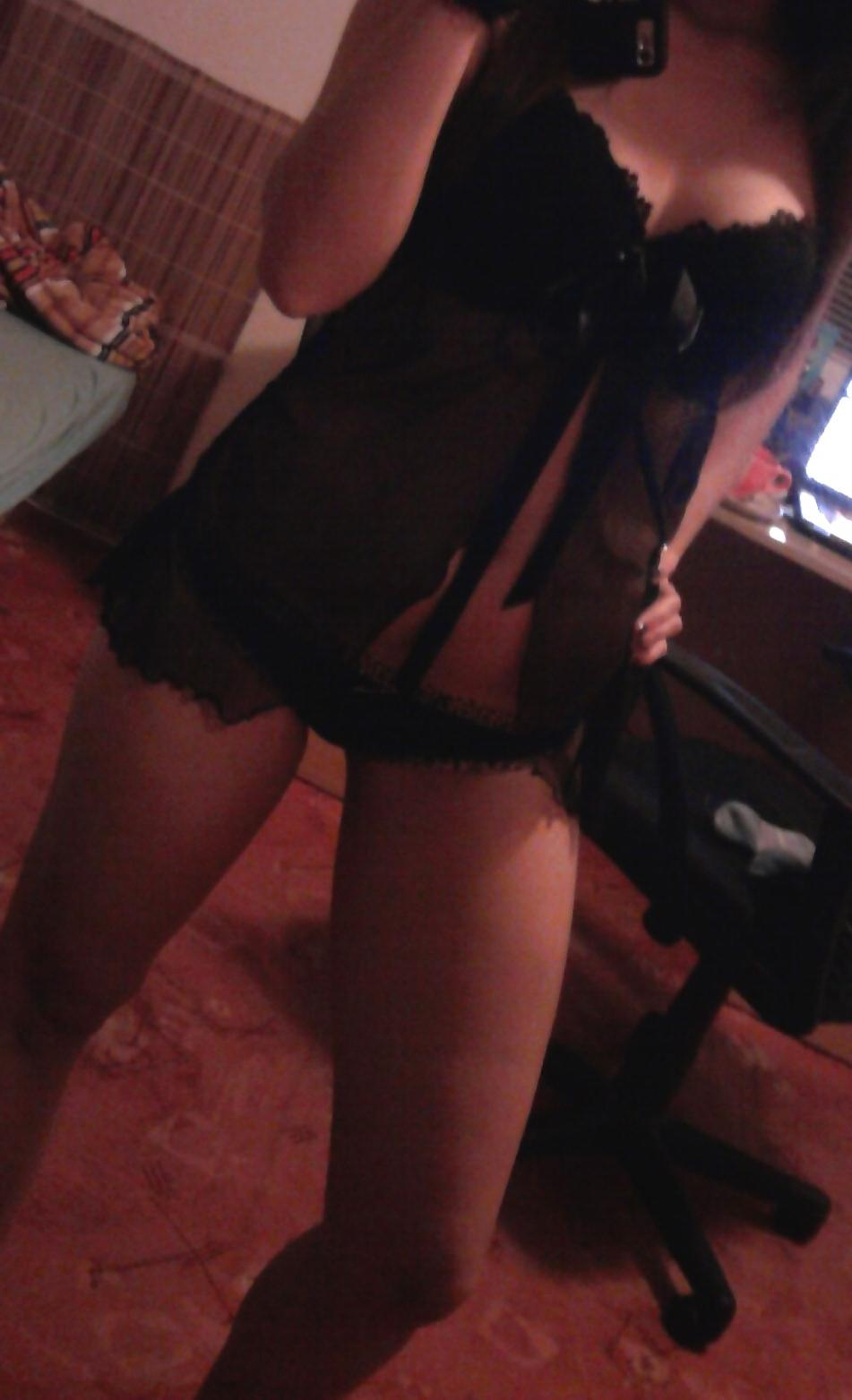 8P Czech Amateur Girl 