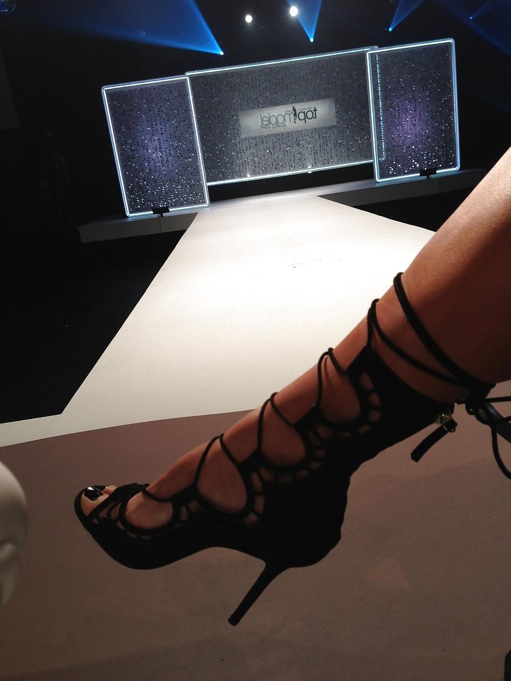 25P Heidi Klum feet