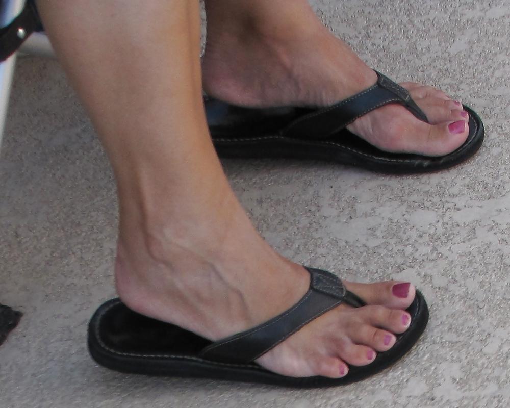 25P Fuß-Flip-Flops 2