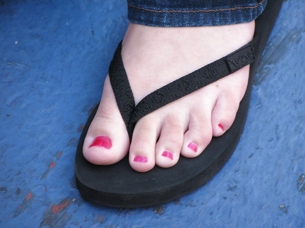 25P Fuß-Flip-Flops 2
