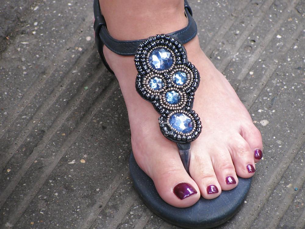 25P Fuß-Flip-Flops 2