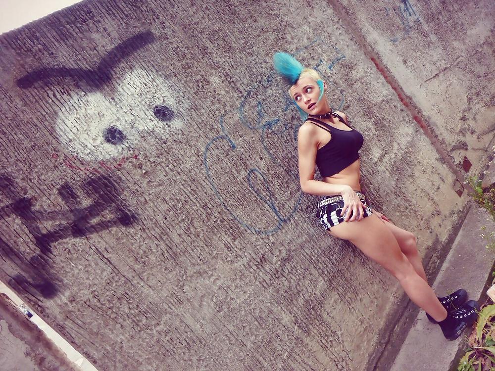 25P Russian punk girlfriend - Victoria