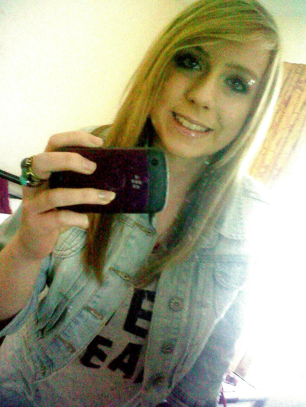 19P Chubby Teen Whore Skype and Msn 