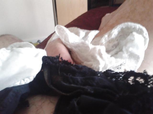 20P Dirty and clean pantie play 