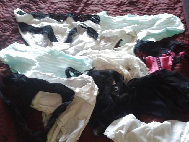 20P Dirty and clean pantie play 