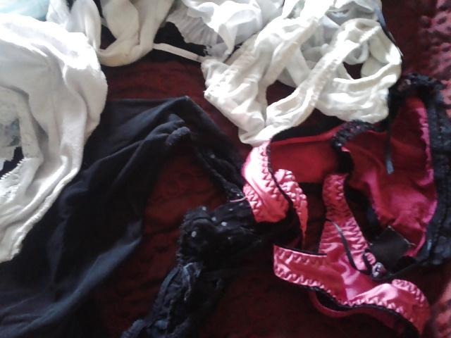 20P Dirty and clean pantie play 