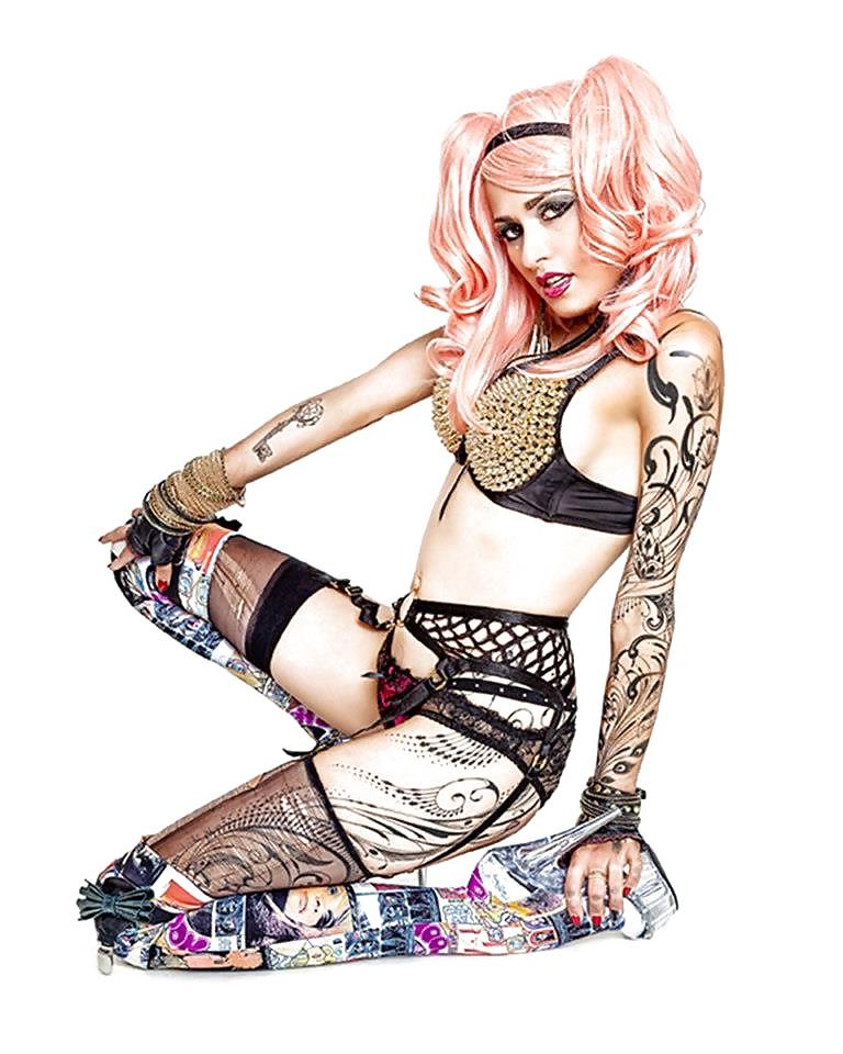 25P Tattoo models (female) 20.2