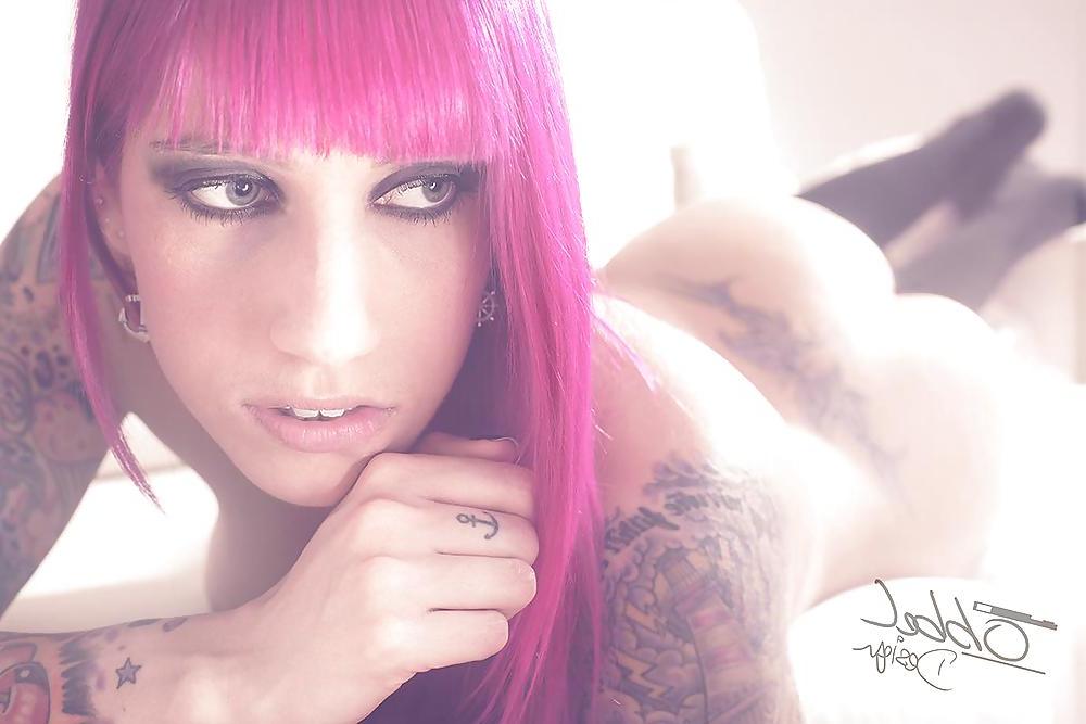 25P Tattoo models (female) 21.1