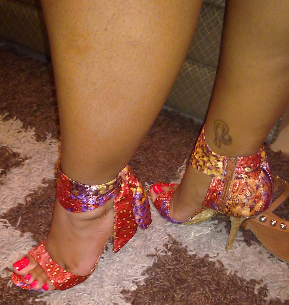 25P Sexy feet & heels2