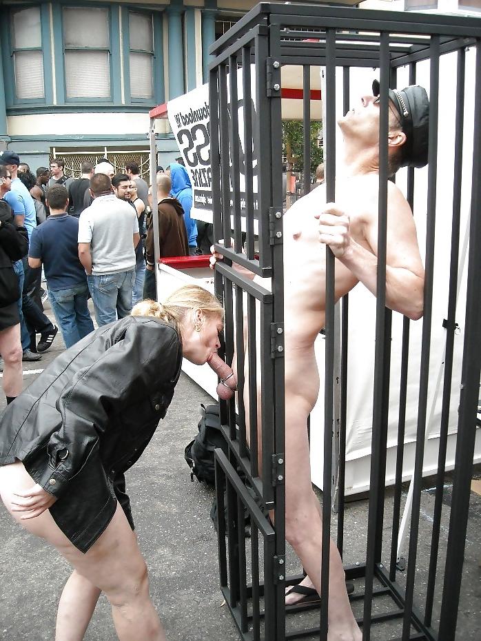 25P Nude in Public