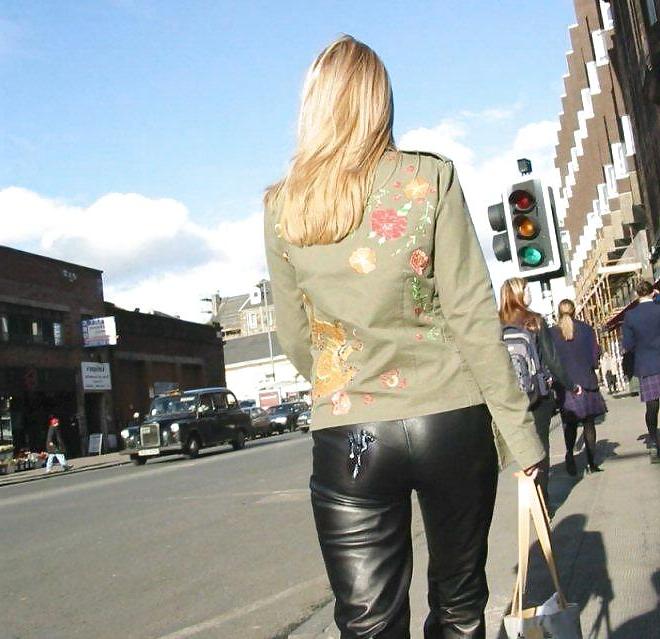 25P Spunk on the bitch with her clothes still on