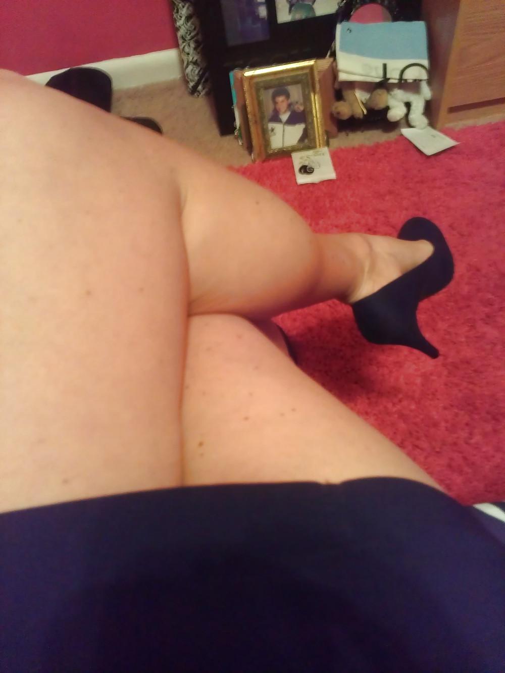 6P lady friend plays with shane diesel bbc dildo.