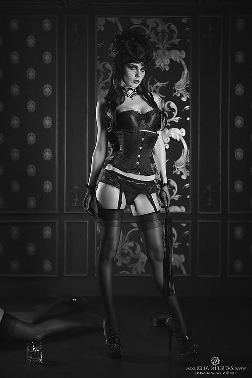 14P Kinky Corsets