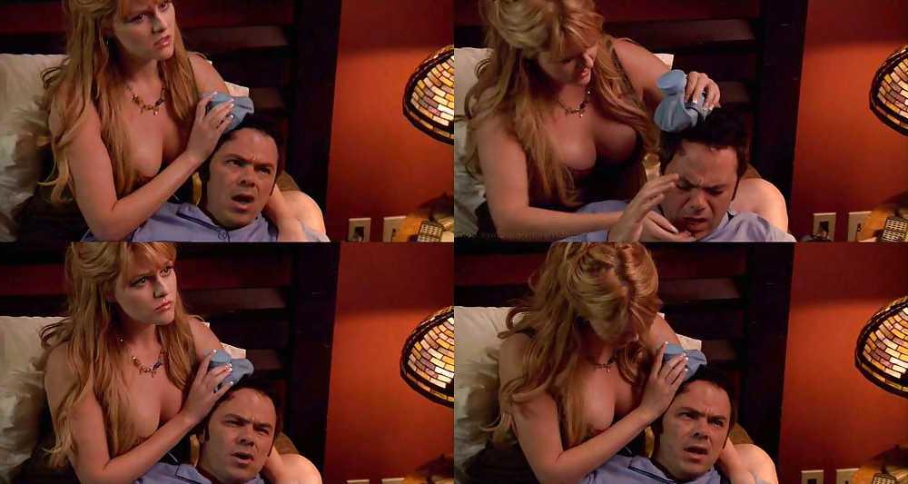 15P Sara Rue Topless
