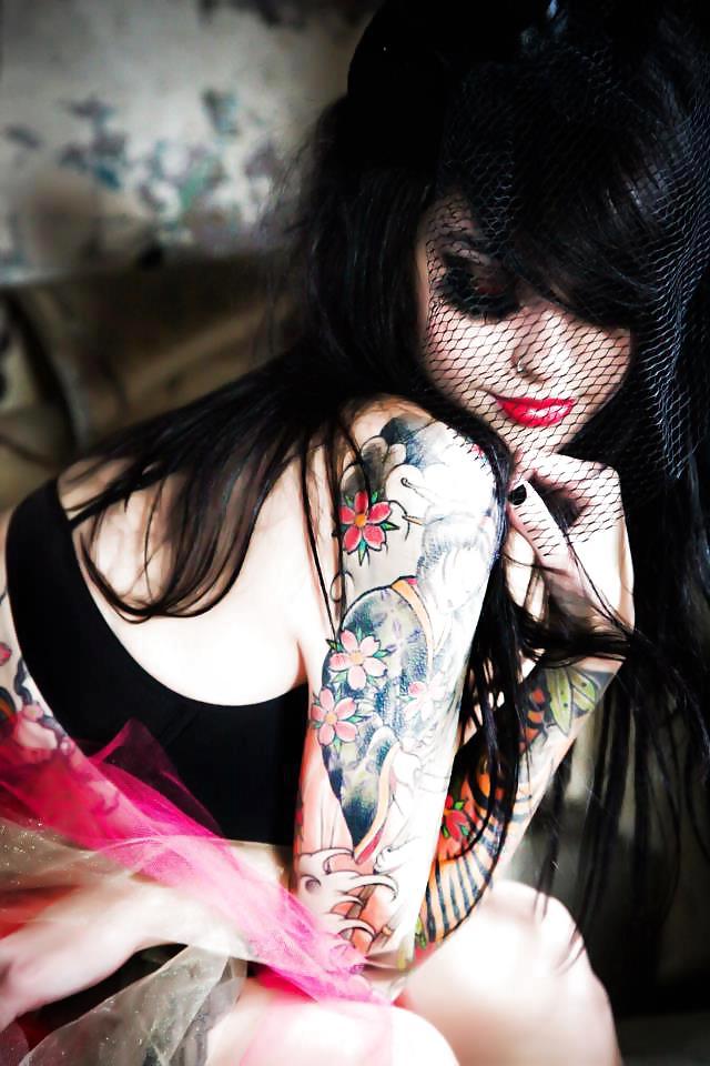 25P Tattoo models (female) 16.2
