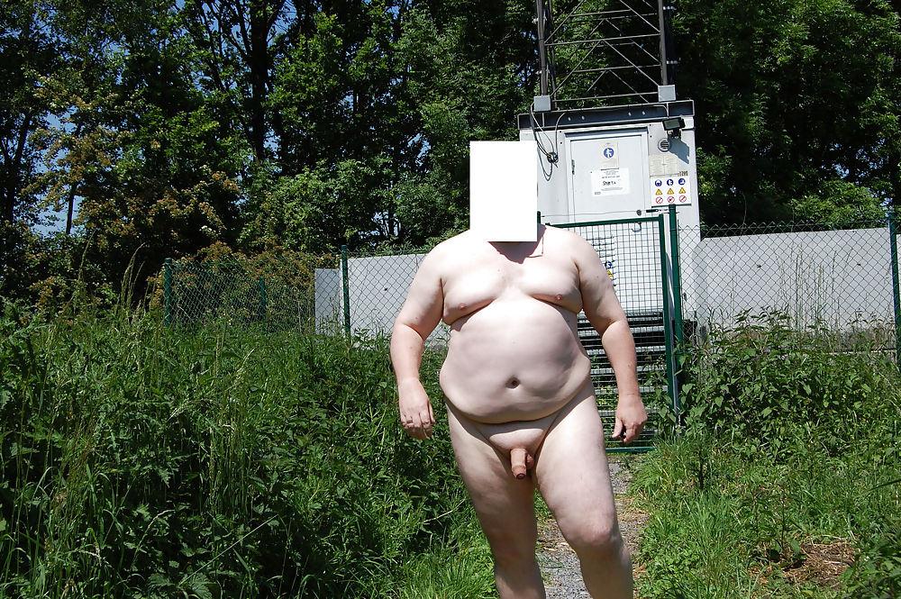 13P Road trip - nude in Public - Exhibitionist