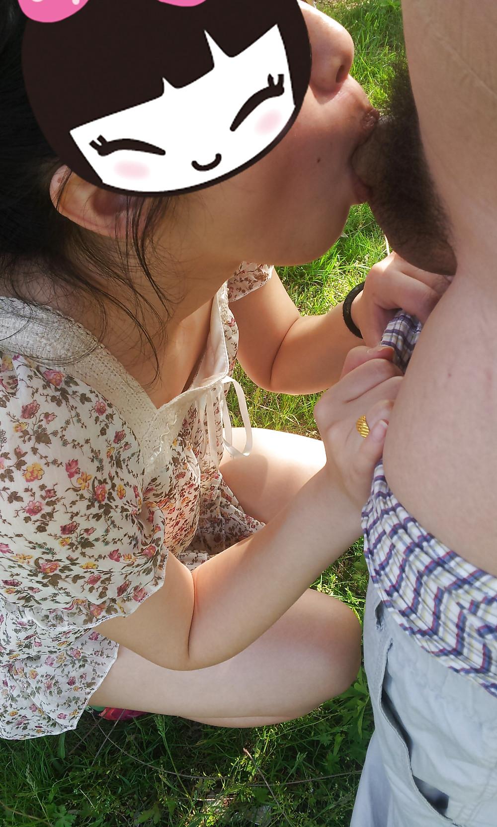 19P Chinese blowjob in public