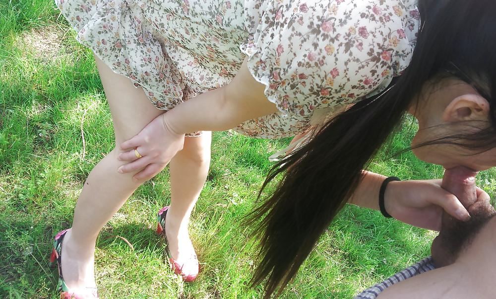 19P Chinese blowjob in public