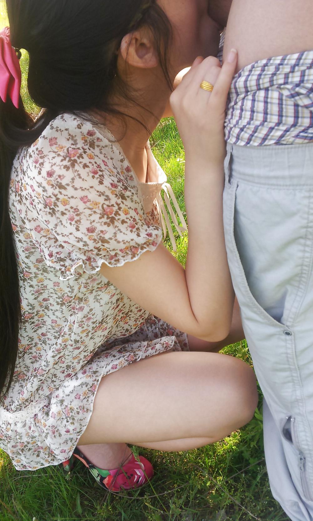 19P Chinese blowjob in public