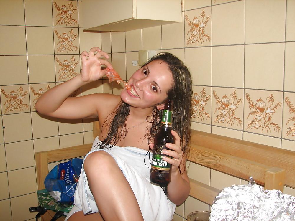 25P Pretty Amateur Bride