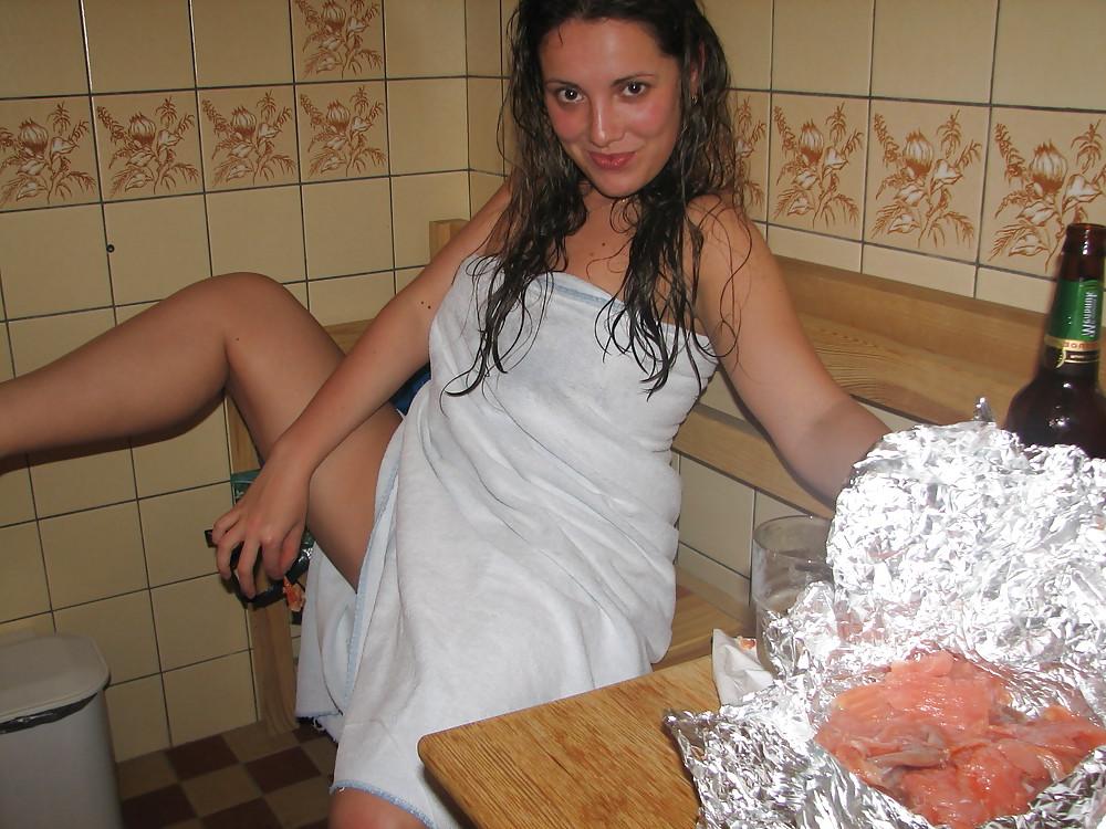 25P Pretty Amateur Bride