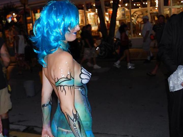 24P Nude Painted Ladies in Public Fetish Gallery 1 